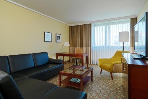 Courtyard by Marriott Düsseldorf Seestern - image 9