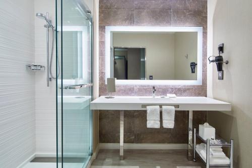 643193737 AC Hotel by Marriott Greenville