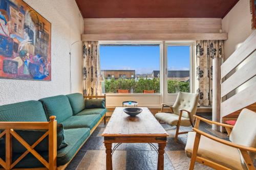 ระเบียง/ชานเรือน, Stor barnevennlig leilighet in โฮว์เดิน