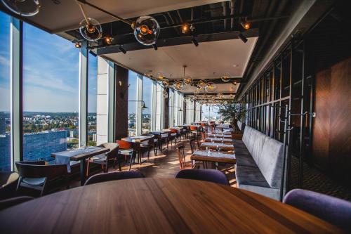 酒吧/高級酒吧, Courtyard by Marriott Katowice City Center in 卡托維茲