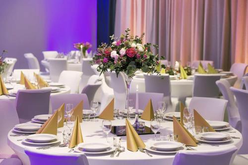 Courtyard by Marriott Katowice City Center - image 2