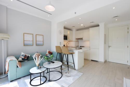 Livbnb-Modern Living 1B Apartment in JVC, Дубай (фото 4)
