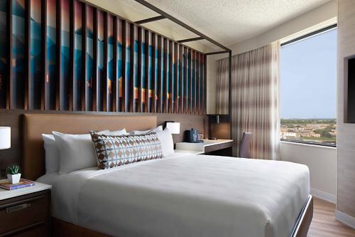 King Room image 8