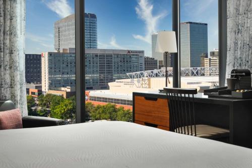 Guest Room, 1 King room in Hotel Distil Autograph Collection