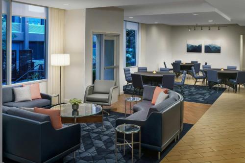 Meeting room / ballrooms, Courtyard by Marriott Los Angeles Woodland Hills in Canoga Park