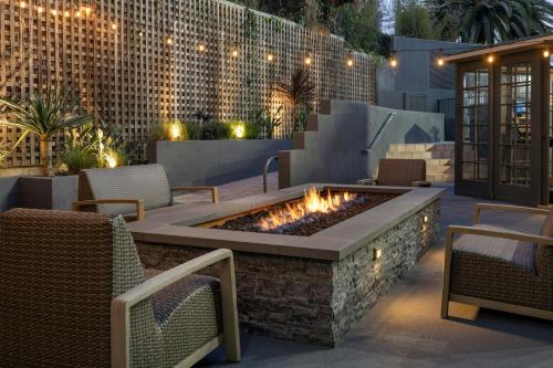 Facilities, Courtyard by Marriott Los Angeles Century City/Beverly Hills in Beverly Hills