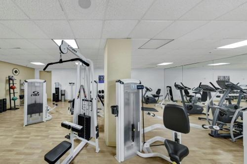 Dallas Park West Hotel - image 3