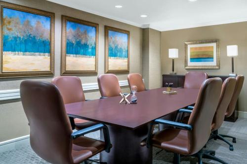 Dallas Park West Hotel - image 4