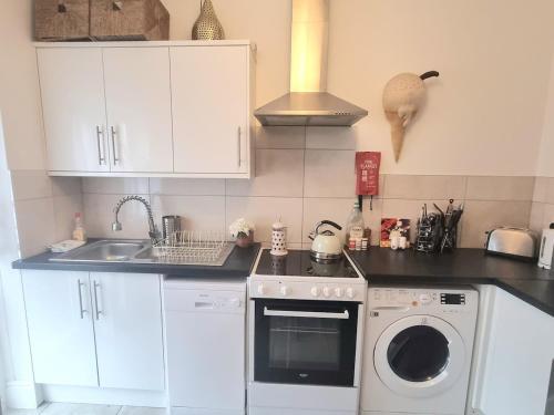 2bed 2bath 8min to London Bridge - image 9