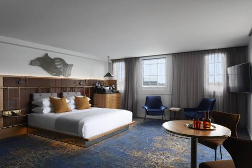 1 king bed