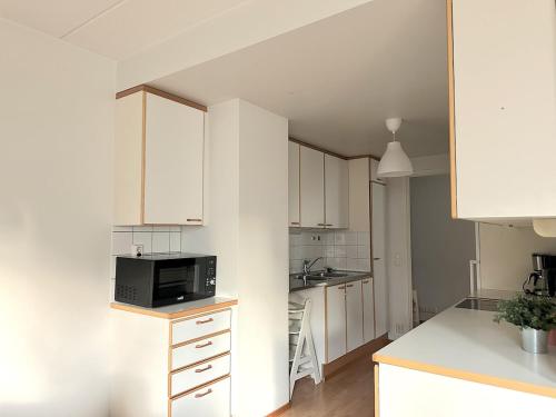 3BR w balconies and private sauna in Ruoholahti