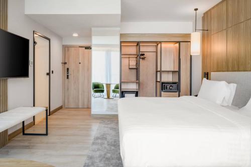 AC Hotel by Marriott Krakow - image 13