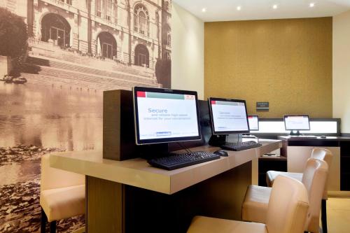 Courtyard by Marriott Hannover Maschsee - image 8