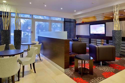 Courtyard by Marriott Hannover Maschsee - image 9