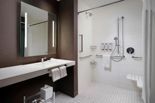 King Guest Corner Room image 4