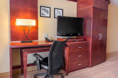 Courtyard by Marriott Lexington Keeneland/Airport - image 11