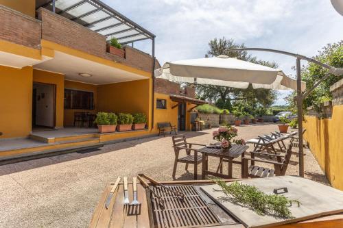 Casona Serrari in Canale Monterano