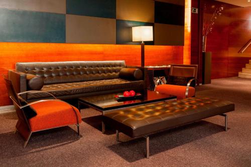 AC Hotel Leon San Antonio - image 6