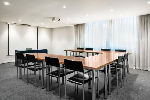 AC Hotel Ponferrada - image 11