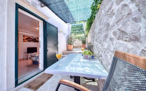 One-Bedroom Apartment - Ground Floor