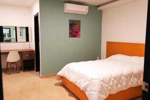 room detail thumbnail 0