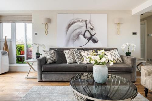 LONDONERS - The London Residence - image 10