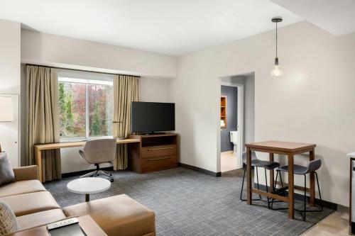 Sleeps 3