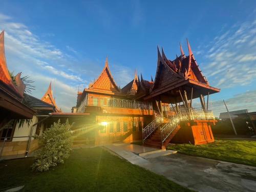 Ruen Singhanat Cafe & Resort