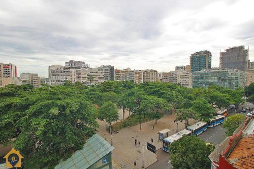 Apartment image 10