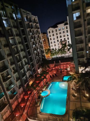 One Palm Tree Villas, Manila