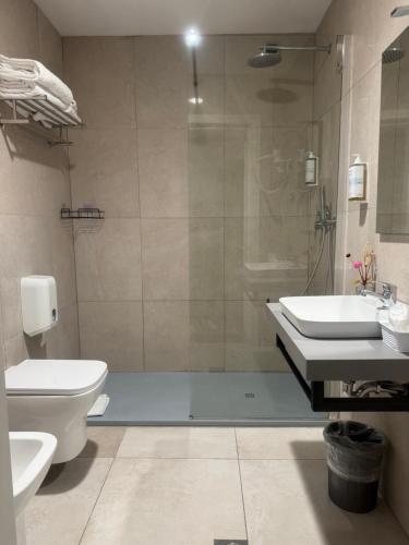 CSI Group - Hotel Central Station Room Type - Budget Double Room
