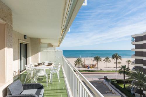 Apartment with Sea View image 5