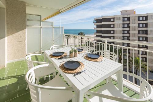 Apartment with Sea View image 4