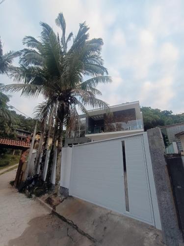 300 metros da praia de Jurerê