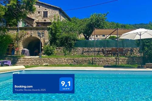 La Joannassiène, maison Ardéchoise de caractère gîte à louer Joannas
