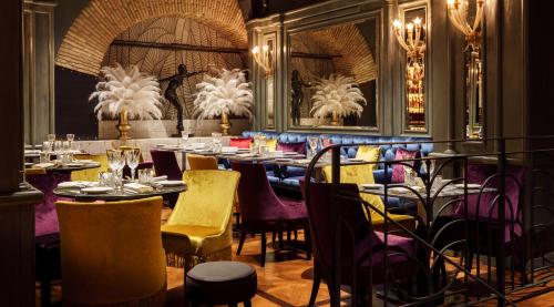 Restaurant, Hotel Valadier near Piazza del Popolo