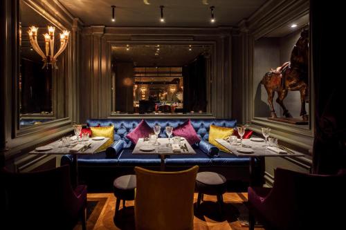 Restaurant, Hotel Valadier near Piazza del Popolo