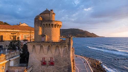 Torre Perrotti - Le suite Hotel de charme Salerne