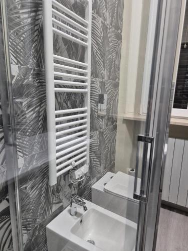 Mia Monza Living 3