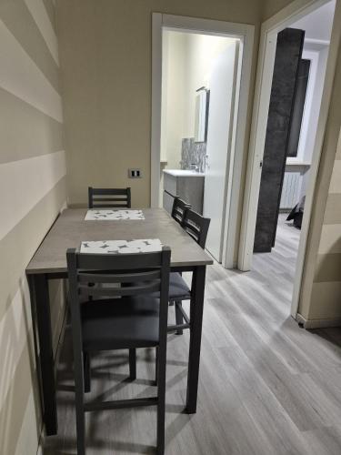 Mia Monza Living 4