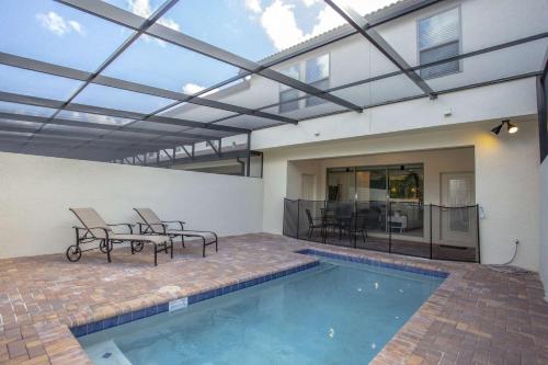 Luxury 5 Bedroom w/ Private Pool Close to Disney 8875