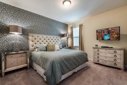 Encore Resort Reunion 8 Bd Sleeps 17 w Pool & Spa Close to Disney 461 - image 6