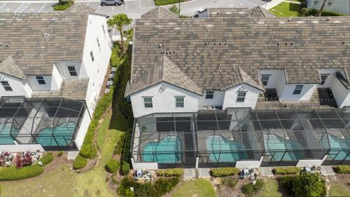 Stunning 5 Bd Home w/ Pool Close to Disney 174 - image 11
