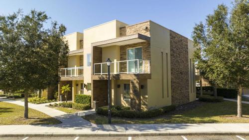 Gorgeous 4 Bd Close to Disney @ Magic Village 3114 - image 2