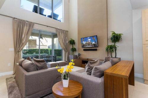 Gorgeous 4 Bd Close to Disney @ Magic Village 3114 - image 6