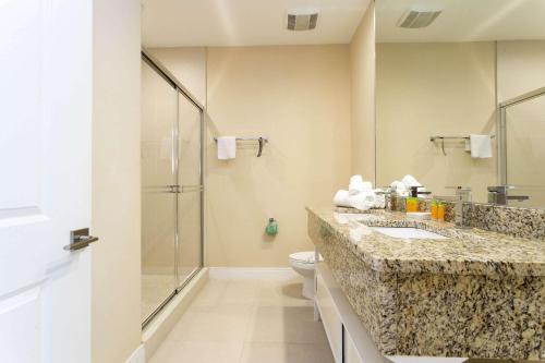 Gorgeous 4 Bd Close to Disney @ Magic Village 3114 - image 5