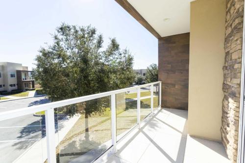 Gorgeous 4 Bd Close to Disney @ Magic Village 3114 - image 4