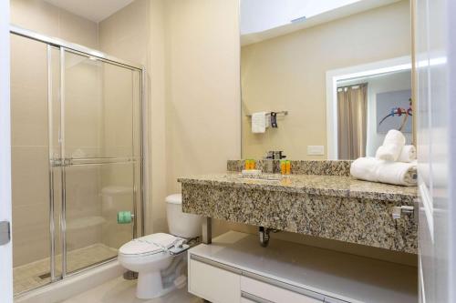 Gorgeous 4 Bd Close to Disney @ Magic Village 3114 - image 11