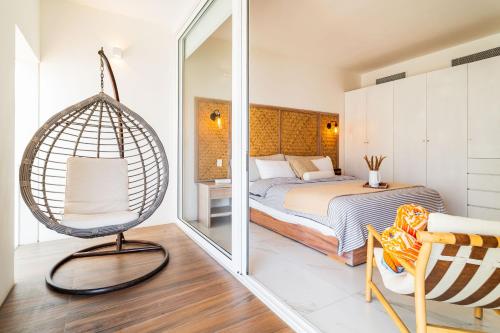 Casa Flor- Opulent, Secure, Serene Central Cabo Condo, Pool Views!
