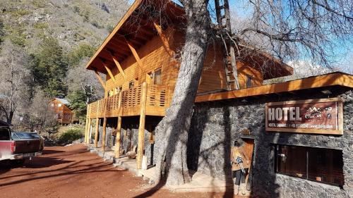 HOTEL & HOSTAL CHIL'IN, Las Trancas in Termas De Chillan